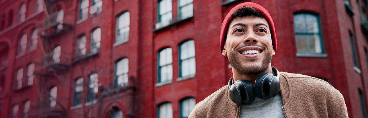 man outside in city; image used for HSBC LK premier account services page